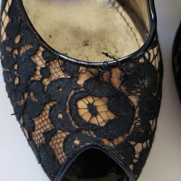 Dolce & Gabbana lace evening shoes size 7 1/2 - Picture 3 of 8